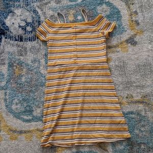 2 for $10 ⭐Girls Medium Dress
